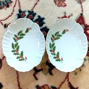 All the trimmings holiday bowls.